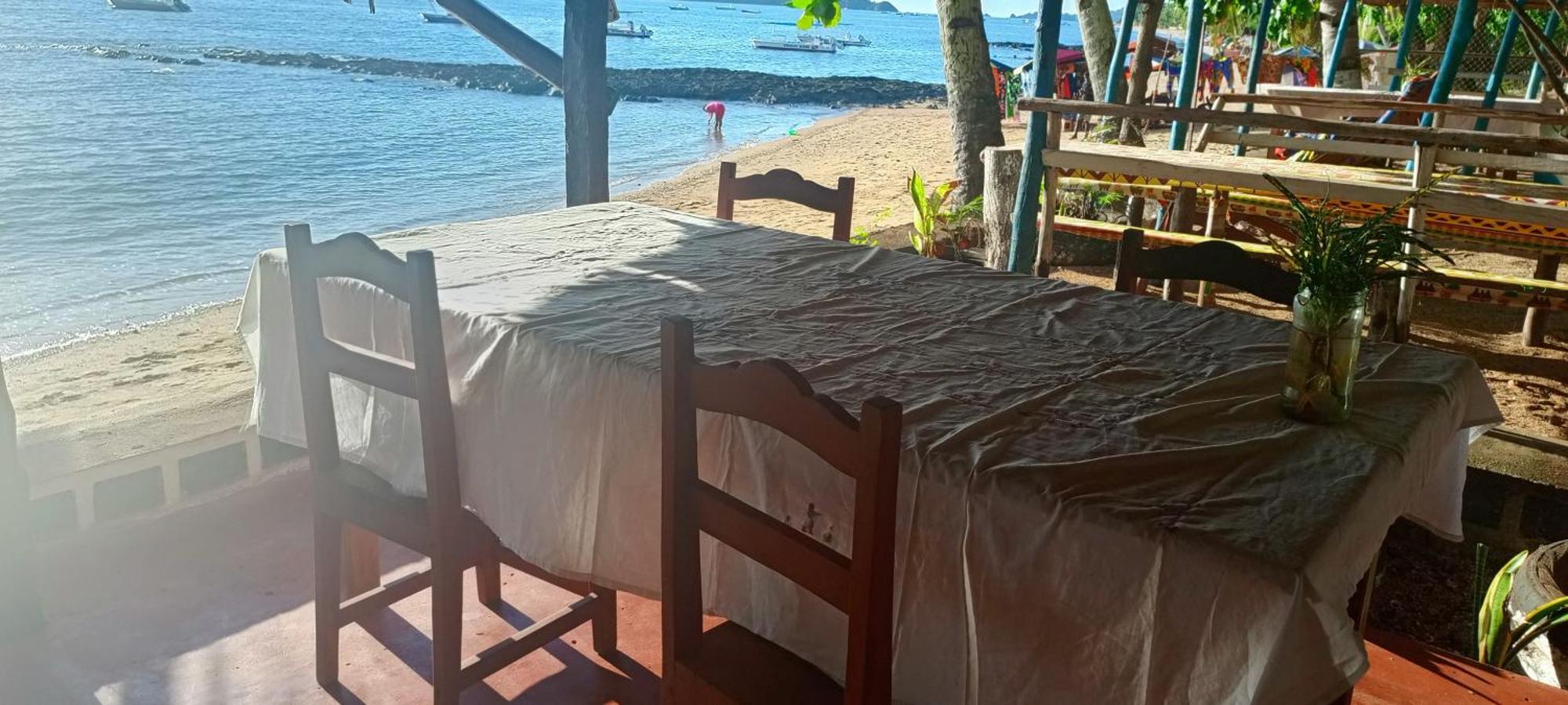 Hotel Piscine Bimoko Nosy-Be Exterior foto