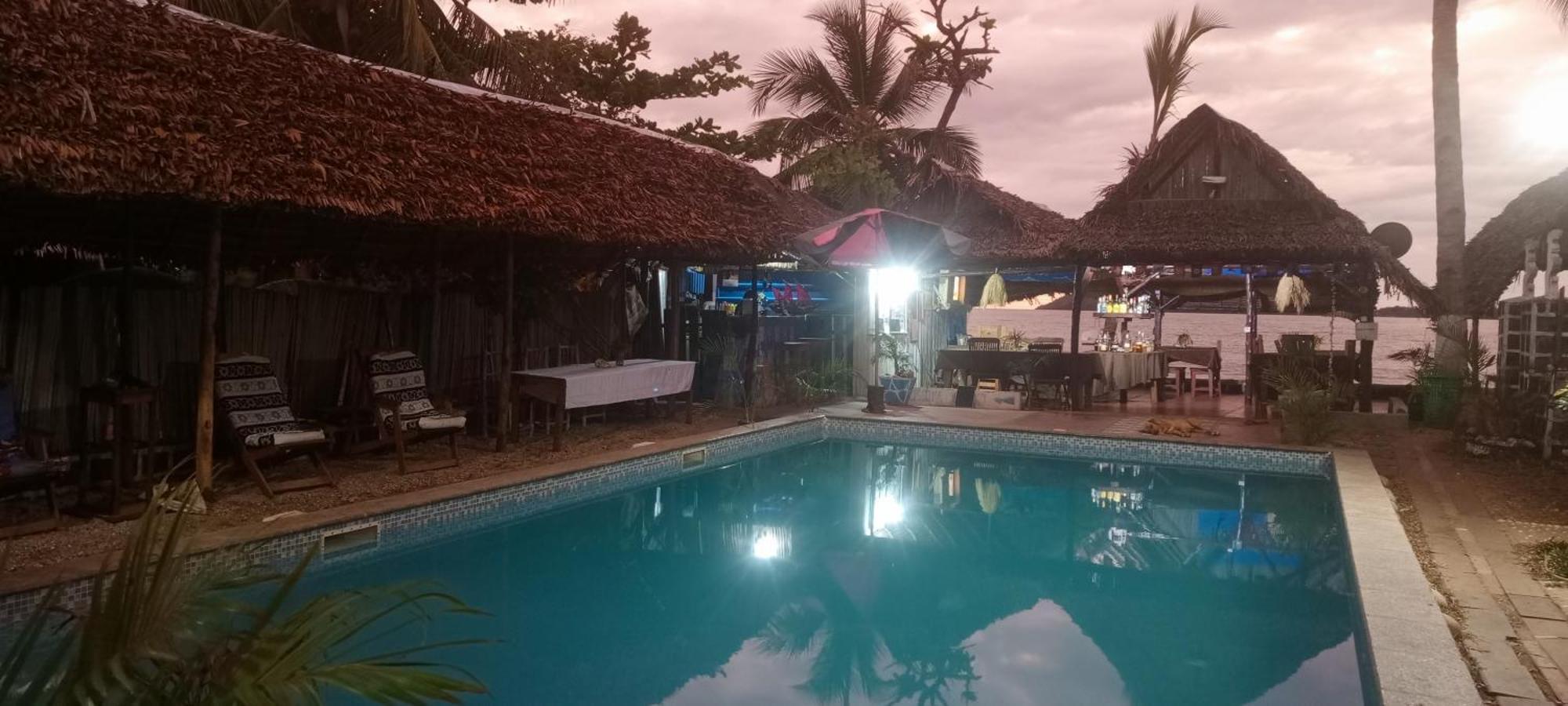 Hotel Piscine Bimoko Nosy-Be Exterior foto