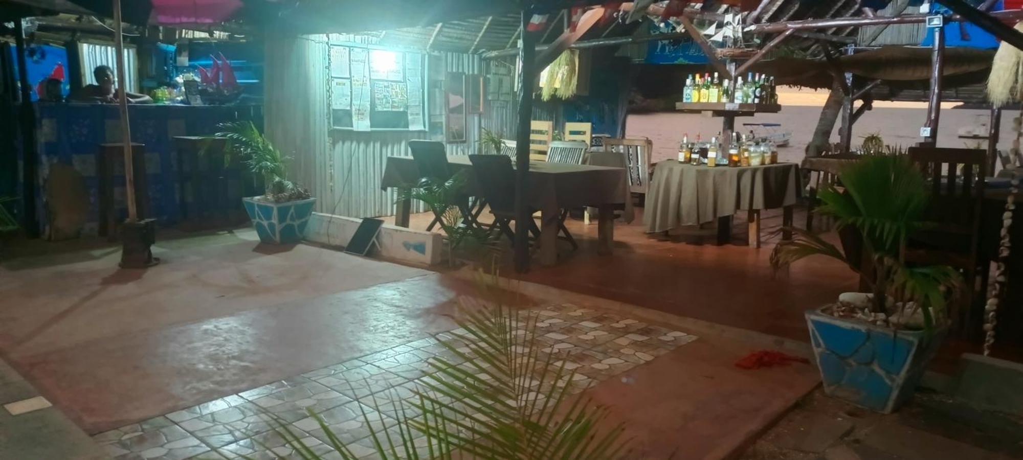 Hotel Piscine Bimoko Nosy-Be Exterior foto